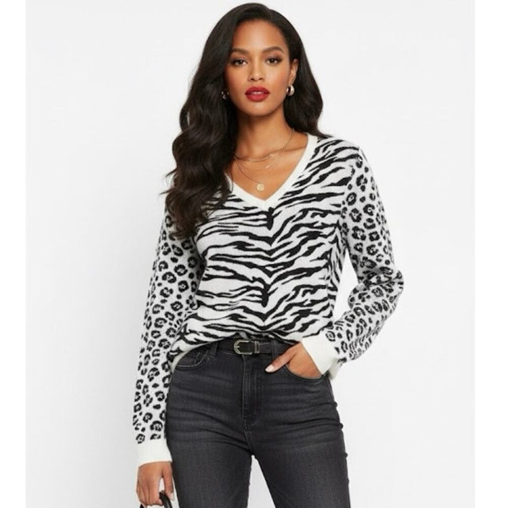 Moschino Sweater Small White/Black Cheap and Chic Zebra Print V-Neck Pullover